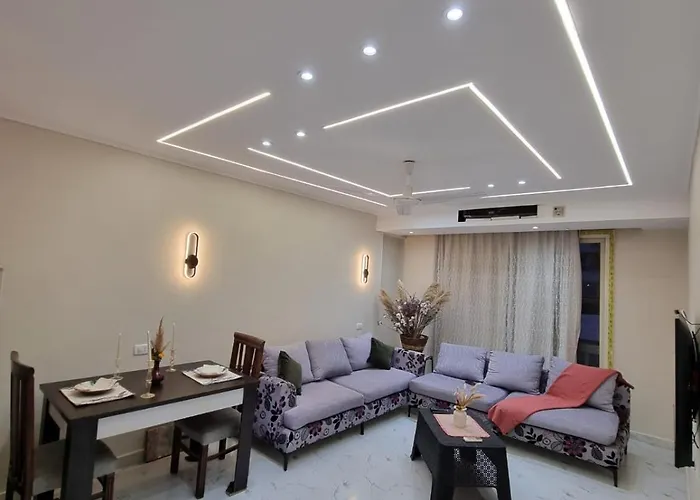 Apartment شقه على البحر مباشره Hurghada